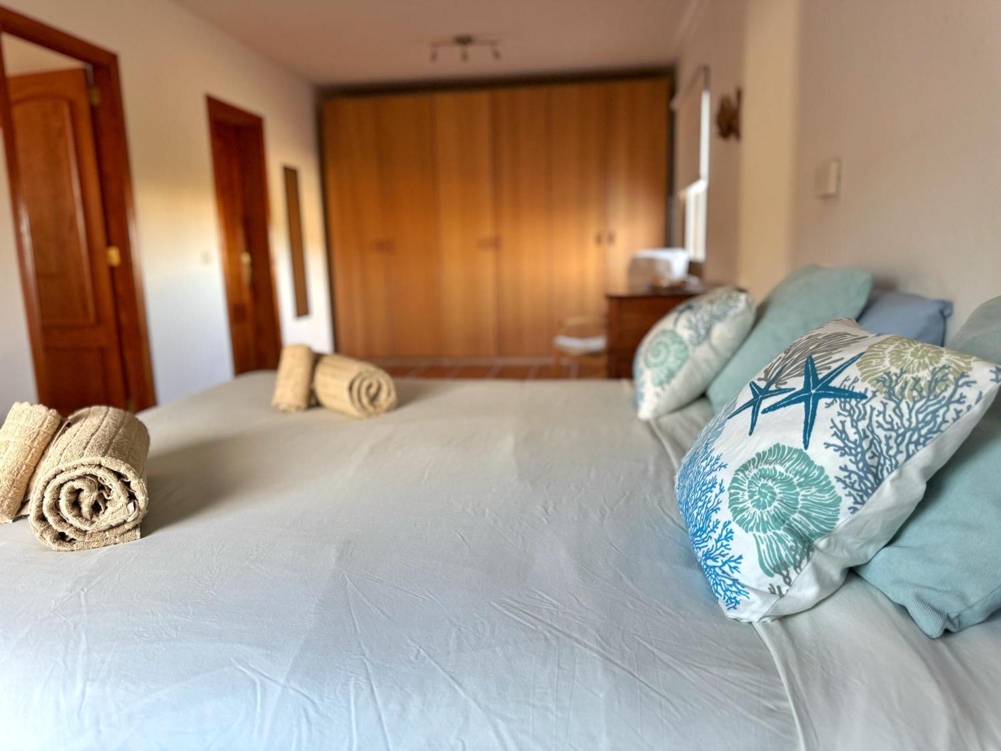 ティンダヤ Casa Marisa With Heated Pool & Gardenヴィラ エクステリア 写真