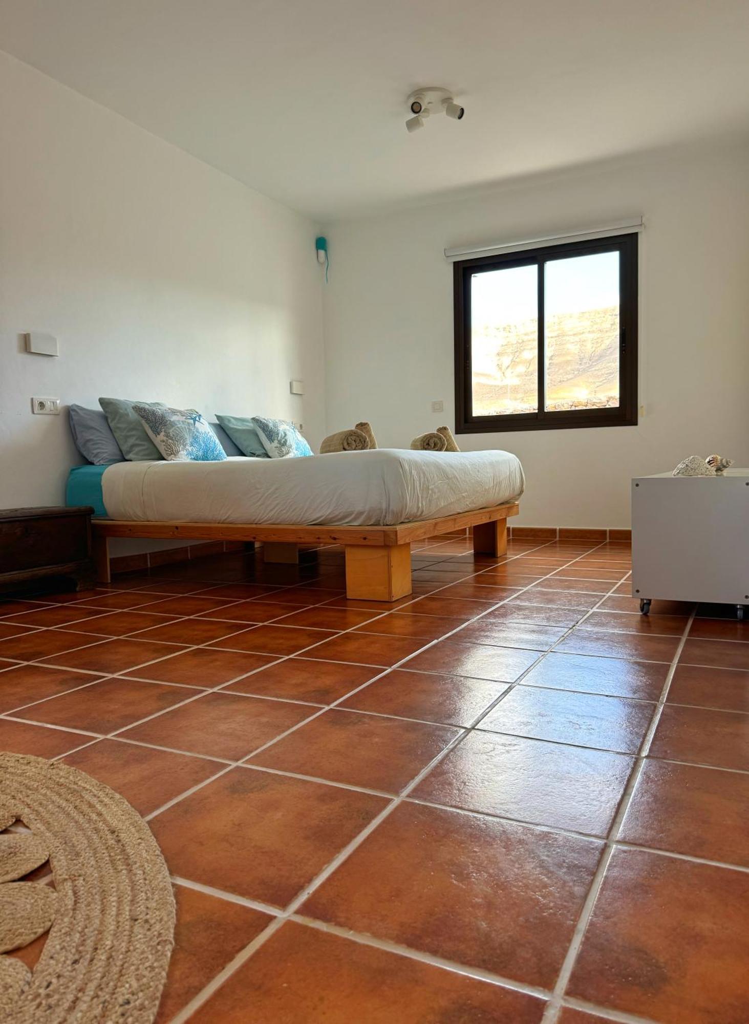ティンダヤ Casa Marisa With Heated Pool & Gardenヴィラ エクステリア 写真