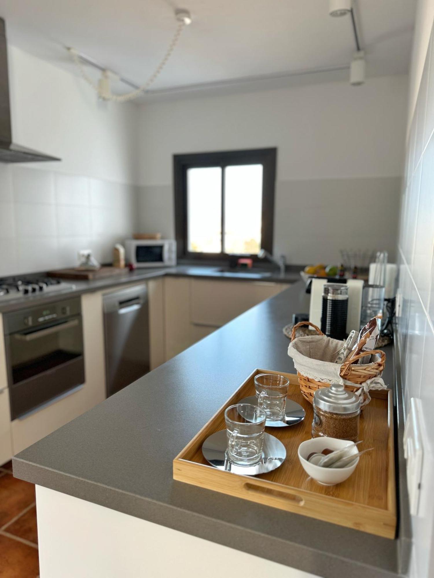 ティンダヤ Casa Marisa With Heated Pool & Gardenヴィラ エクステリア 写真