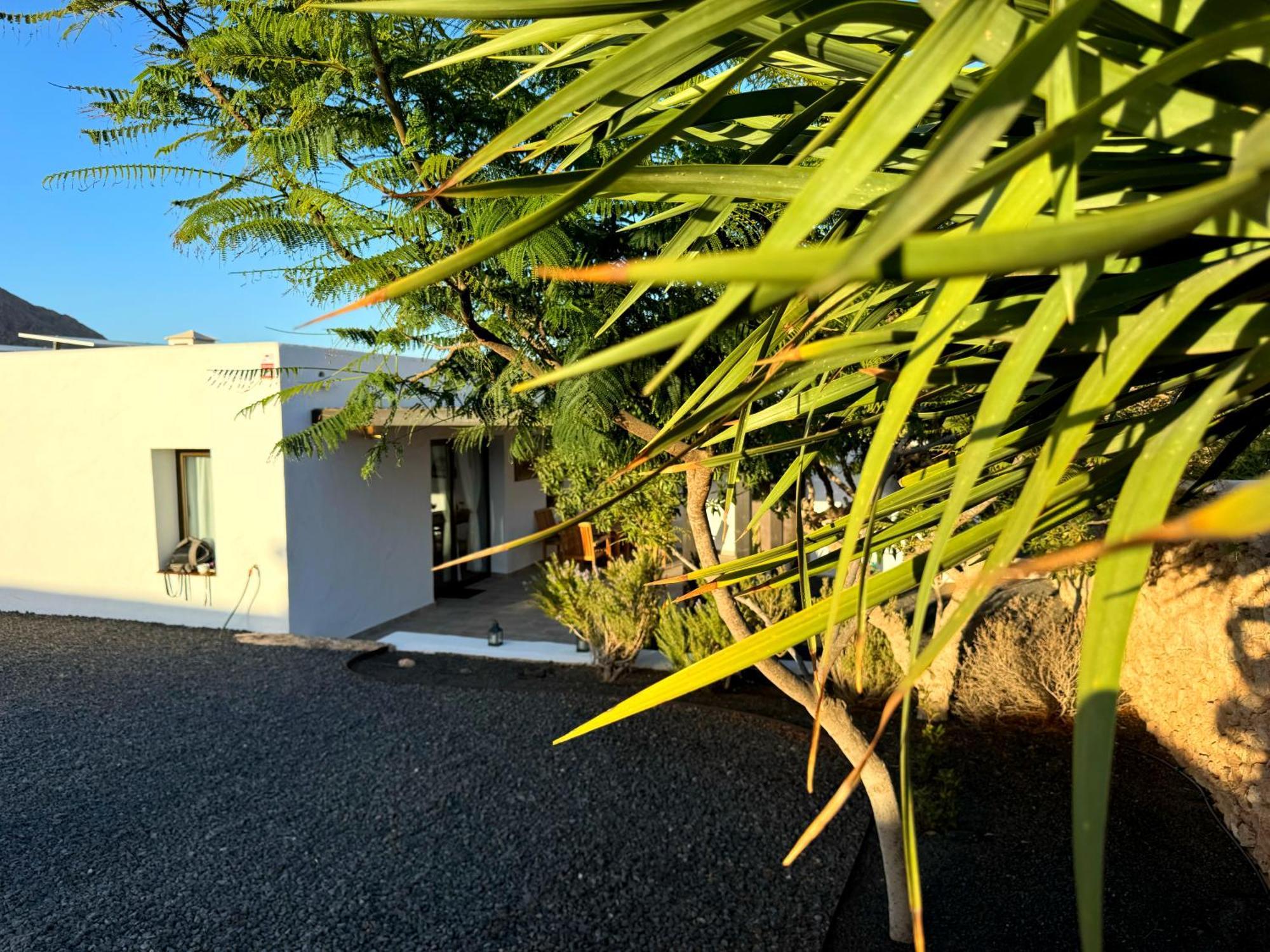 ティンダヤ Casa Marisa With Heated Pool & Gardenヴィラ エクステリア 写真